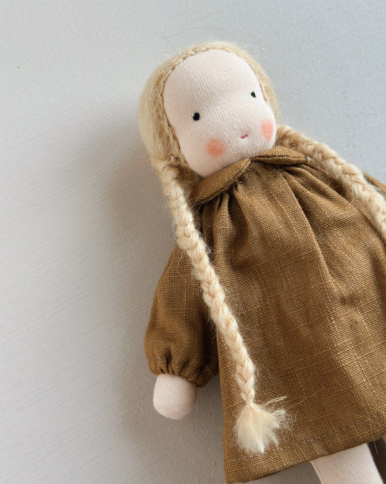 Mini Heirloom courage Doll • blond hair • Wren