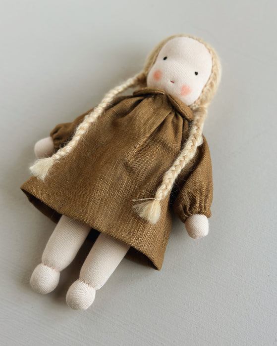 Mini Heirloom courage Doll • blond hair • Wren